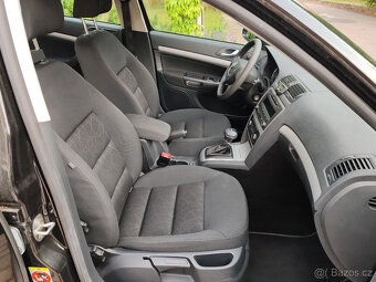 benzínová Škoda Octavia FAMILY 1.4 UNIKÁTNÍ STAV DSG automat - 13