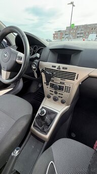 Opel Astra H Caravan 1.9 CDTI 74Kw - 13