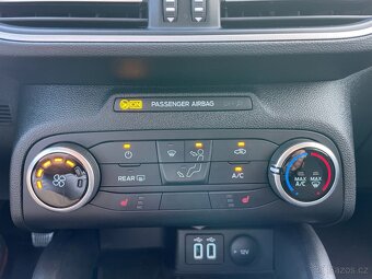 Ford Focus MK4 Com. 1.5TDCi 88kW Tažné Full LED 2x ALU kola - 13