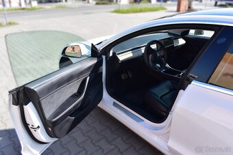 Tesla Model 3 Long Range Dual Motor - 13