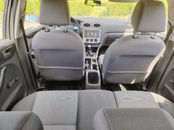 Prodám Ford Focus 1.6TDCI 66Kw r.v.2005 tažné zařízení - 13