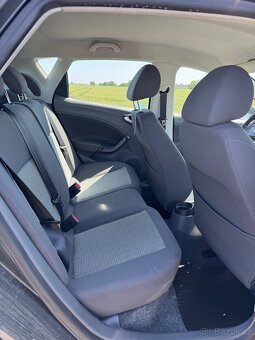 Seat Ibiza 1.4 benzín 2009 rok - 13
