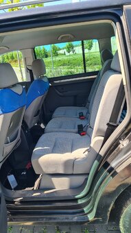 VW Touran 2.0 TDI 103 kW BKD PD, DSG - 13