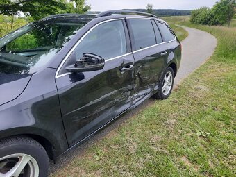 Škoda octavia kombi 2,0tdi 110kw r.v 2015 výbava - 13