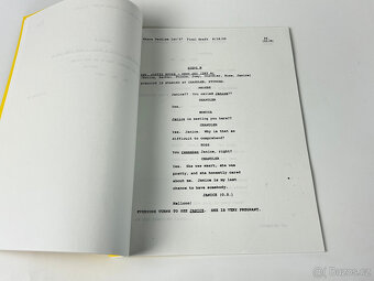 Přátelé - Originální ručně podepsaný scénář z roku 1995 - CO - 13
