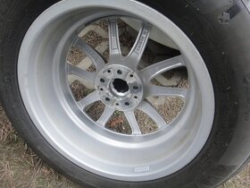 Orig alu disky na BMW se zimni pneu Michelin - 13