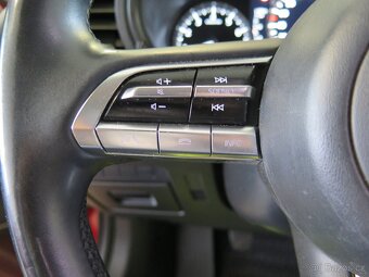 Mazda 3 sedan 2.0SkyActiveG,navi,klima,kamera,DPH,CZ - 13