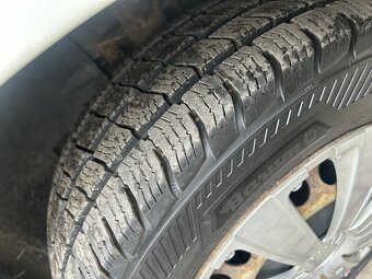 Vw transport T5 1.9tdi 1 Majitel Long 9mist - 13