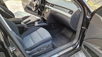 ŠKODA SUPERB 2.0 TDI 103 KW.DSG.XENONY.NAVI.NOVÉ ROZVODY. - 13