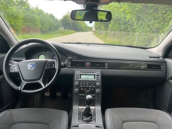 Volvo V70 2.0T, prav. servis, nové pneu, nová STK - 13
