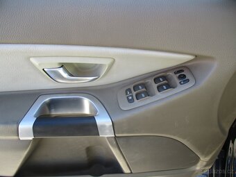 XC90 2,4D5 147kw AWD Momentum Geartronic DPH 2012 - 13