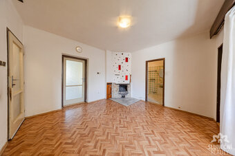 Rodinný dům 4+1,1+kk,1+1, na pozemku 732 m², obec Žabčice - 13