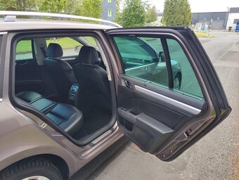 Škoda Superb 2,0 TDi 4x4 / 125 kW / - 13