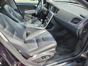 VOLVO V60 2.4 D5 158KW 2013 - 13