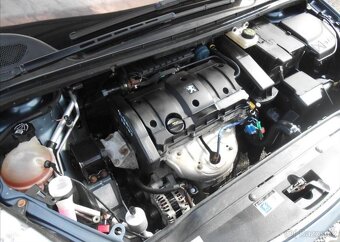 Peugeot 307 1,6 i 16V AUTOMAT 7 Míst benzín - 13
