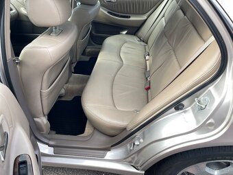 Prodám Honda Accord 3,0 V6 AT klima - 13