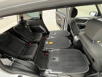 Ford S-Max 2,0 TDCi, 103Kw, 7 míst - 13