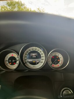 Mercedes benz E500 cupe 300kw RV.2017 C207 - 13