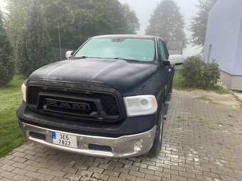 Dodge RAM 1500 Laramie 5.7 HEMI CrewCab2014--4x4--tažné 3.5t - 13