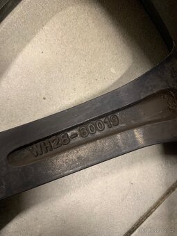 Zimní kola 255/35-R19 (8.0x 19 ET 4/5) - 13