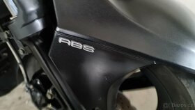 Kawasaki J 300 ABS r.v.2016 - 13