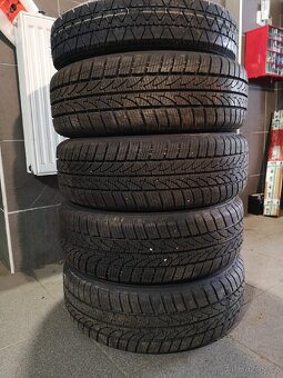 Suzuki Swift alu 15 + celoroční 185/60/15. - 13