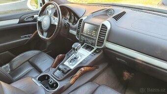 Porsche Cayenne S 3,0I Hybrid 245kw Benzín - 13