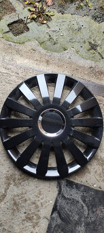 Zimní pneu 215/60/16 - 13