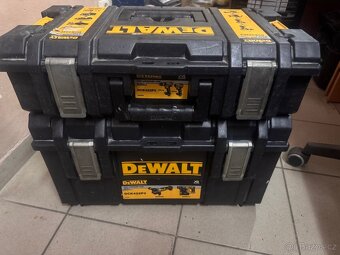 Aku kombo sada  deWALT dck422.....2x 5,0Ah - 13