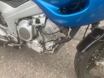 Yamaha TDM850 - 13