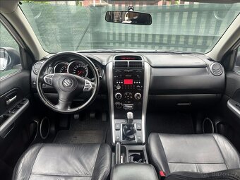 Suzuki Grand Vitara 2.0 103kW 2006 142422km 4x4 bez koroze - 13