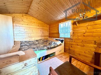 Zahrada (365m2) s chatou (16 m²), pergolou a kolnou - Tachov - 13