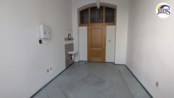 Pronájem kancelářských prostor - 13
