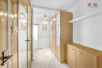 Prodej bytu 2+kk/lodžie 43 m², Praha, ul. Kurčatovova - 13