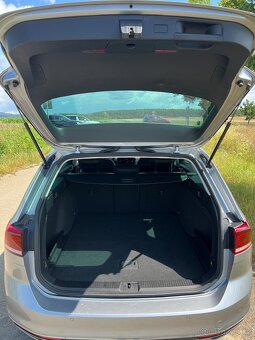VW Passat B8 Variant 2.0TDI 110kW DSG rok 2022- Elegance - 13