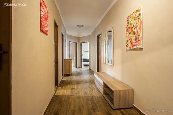 Resort s rodinným domem a bytem - 13