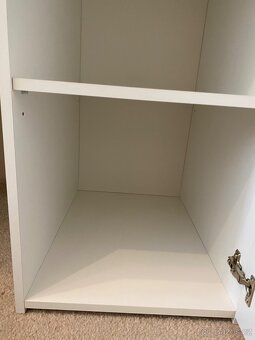 BÍLÝ PSACÍ STŮL - 13