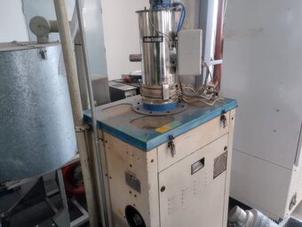 Vybavení pro lisovnu - 13