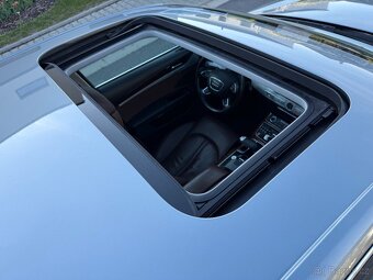 AUDI A8 4:2 FSI R.V 2012 Quattro pěkný vzhled top stav - 13