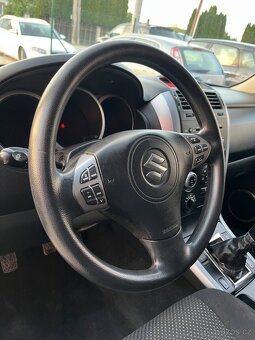 Suzuki Grand Vitara 1.9 DDis 4x4 = 159356km, Bez korozie = - 13