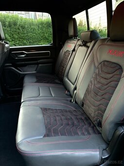 Dodge RAM 5.7 4x4 TUNING, SPORT, BLACK EDITION - 13