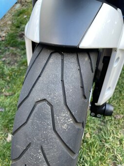 Triumph Trident 660 TP35KW - 13