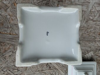 3 ks Starožitné dózy s motivem fialky. - 13