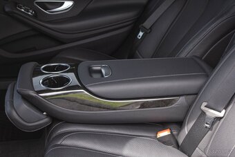 Mercedes-Benz S trieda Sedan 350 BlueTEC L - 13