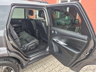 Fiat Freemont 2.0 Multijet Black Code 125kW - 13