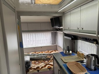 Karavan Knaus Südwind 6504 i do zimy - 13