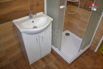 Prodej bytu 1+1, 52 m², Hronov, ul. Husova - 13