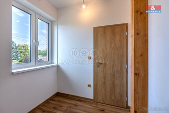 Prodej rodinného domu 147 m², pozemek 1973 m², Petrovice I - 13