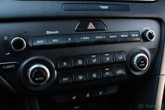 Kia Sportage 1.6 CRDi 100kW Mild Hybrid 48V AT Black Edition - 13