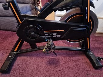 Cyklotrenažér BH Fitness EVO S2000 - 13